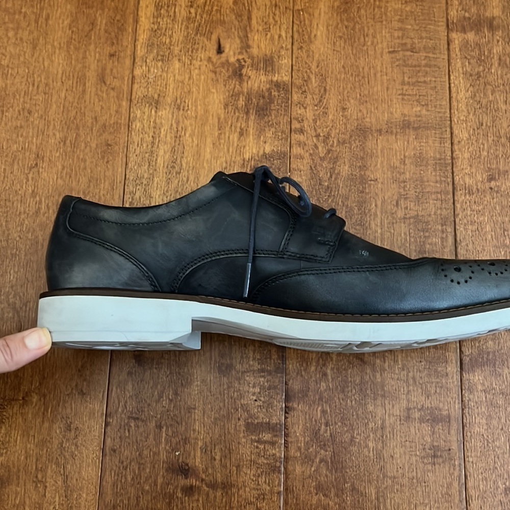 Ecco Biarritz Brogue Derby Shoes - Picture 10 of 14